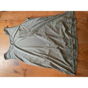 Vuori men green tank athletic